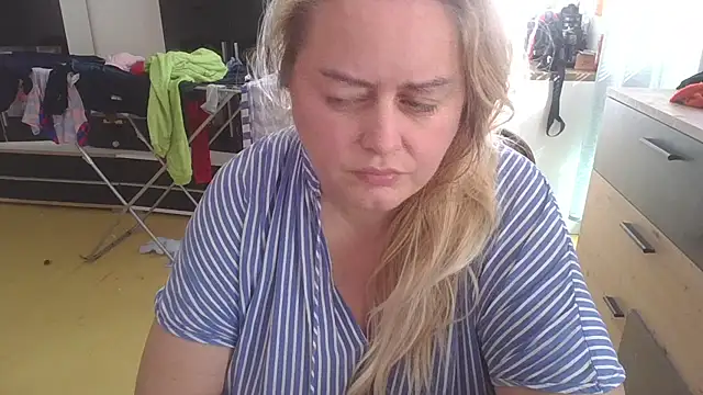 Meliss Official9 online show from March 16, 2025, 1:49 pm