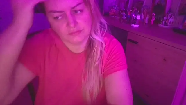 Meliss Official9 online show from December 19, 2025, 5:58 am