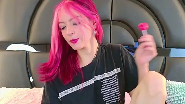 ElizabetthKitty online show from January 27, 2025, 7:13 pm