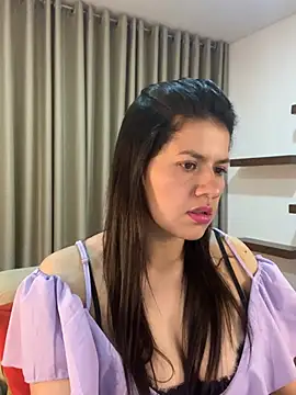 Snapshot of Alice_Biel chatting on December 27, 2024, 12:50 am Alice Biel online show from December 27, 2024, 12:50 am