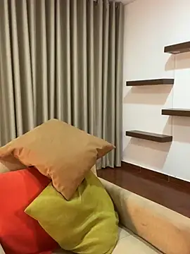 Snapshot of Alice_Biel chatting on January 7, 2025, 12:45 am Alice Biel online show from January 7, 2025, 12:45 am