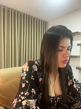 Snapshot of Alice_Biel chatting on January 9, 2025, 12:46 am Alice Biel online show from January 9, 2025, 12:46 am