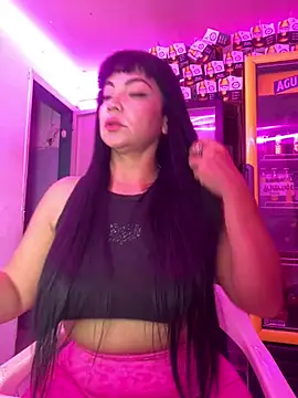 Hot beauty   online show from April 15, 2026, 3:57 am