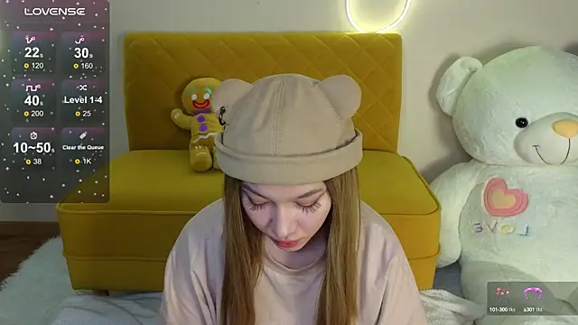 Snapshot of LuxuryGirl__ chatting on January 15, 2025, 3:33 am LuxuryGirl online show from January 15, 2025, 3:33 am