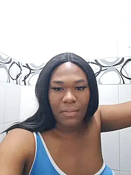 EvaChanel online show from May 9, 2026, 4:28 am
