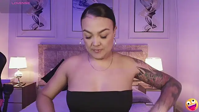 Snapshot of lyn_adamns chatting on March 20, 2025, 10:07 pm lyn adamns online show from March 20, 2025, 10:07 pm