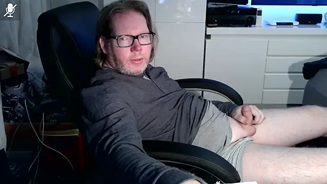 VSteph online show from October 12, 2025, 1:37 am