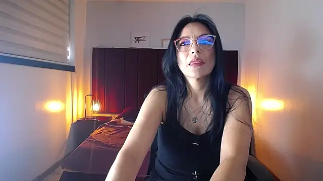 Snapshot of Zuzana21 chatting on January 27, 2025, 1:09 pm Zuzana21 online show from January 27, 2025, 1:09 pm