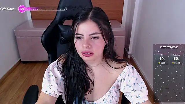 Snapshot of Chinatsu_t chatting on March 22, 2025, 10:37 pm Chinatsu t online show from March 22, 2025, 10:37 pm