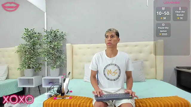 kieran derek online show from March 21, 2025, 3:12 am