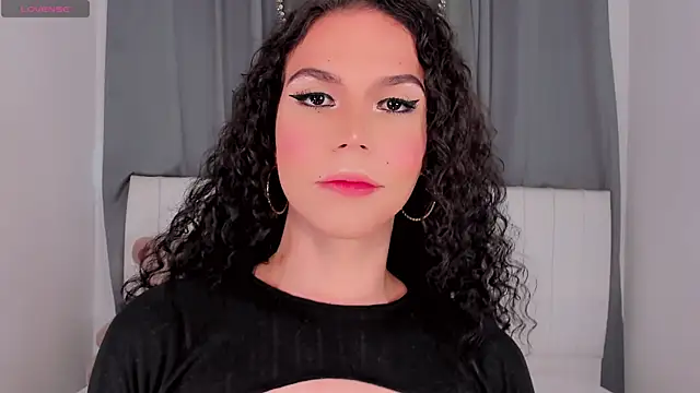 gatitavenecis online show from October 7, 2025, 3:20 pm