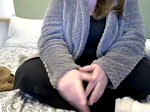 MarthaBriest online show from October 18, 2025, 8:26 am