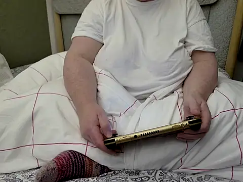 MarthaBriest online show from November 21, 2025, 3:27 am