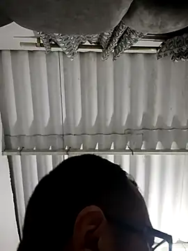 very2 sexy online show from September 9, 2025, 3:17 am