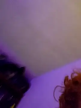 m0ondolly online show from September 29, 2025, 5:23 am