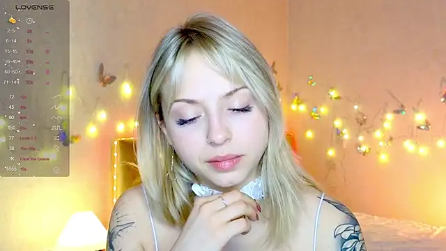 lavenderluxe online show from January 4, 2025, 2:56 pm