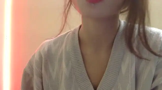 Snapshot of Tiny_lusty chatting on December 17, 2024, 1:29 am Tiny lusty online show from December 17, 2024, 1:29 am