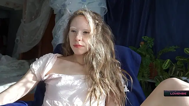 Snapshot of _Phantom_thread_ chatting on February 25, 2026, 11:31 am Phantom thread online show from February 25, 2026, 11:31 am