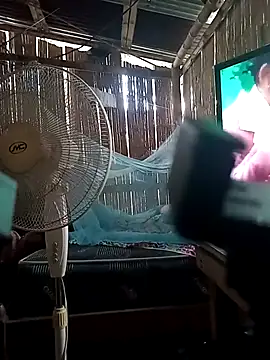 freddi90rico online show from April 25, 2026, 7:33 pm