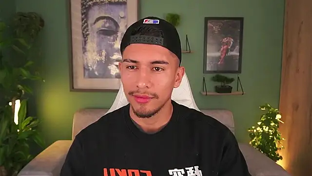 Aaronfox x online show from February 4, 2025, 12:44 pm