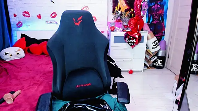 BADNikkiy online show from February 19, 2026, 11:34 pm