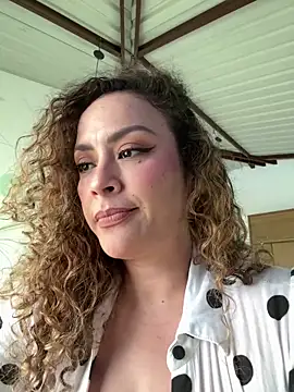 Elizabeth Dupont online show from January 13, 2026, 6:46 pm