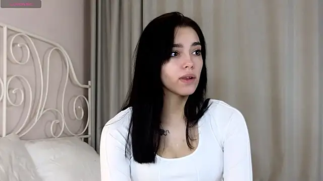 Snapshot of WildaBendell chatting on March 6, 2025, 1:24 pm WildaBendell online show from March 6, 2025, 1:24 pm