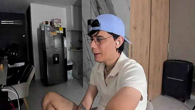 Huge latin cock online show from February 21, 2025, 10:26 pm