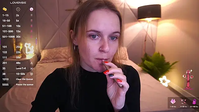 MaribelRiverr  online show from November 10, 2025, 6:56 am