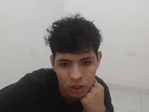yuletxxx online show from April 14, 2026, 2:56 pm