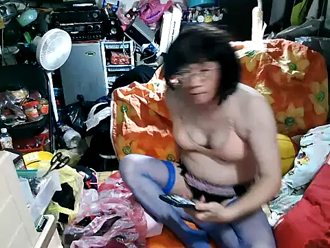 Snapshot of jamescheng27390 chatting on April 8, 2026, 10:59 am jamescheng27390 online show from April 8, 2026, 10:59 am