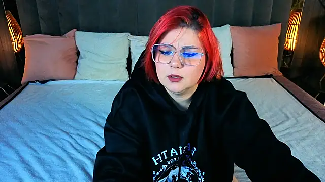 BettyDark online show from September 28, 2025, 8:03 pm