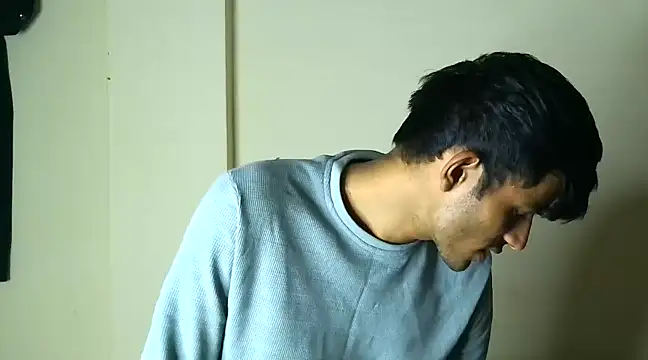 kingkartik7 online show from March 8, 2025, 9:18 pm