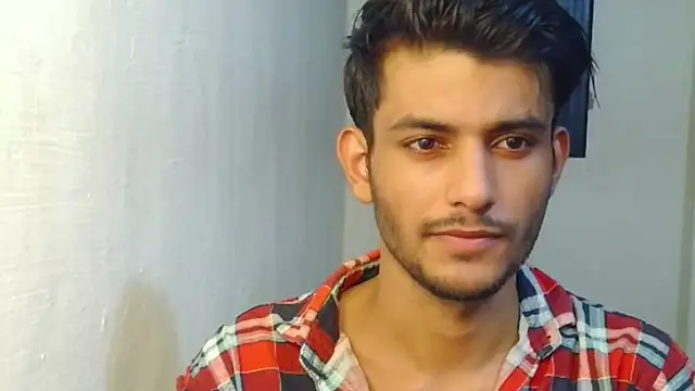 kingkartik7 online show from October 19, 2025, 5:02 pm