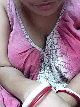 miss-Riy online show from October 31, 2025, 8:48 am