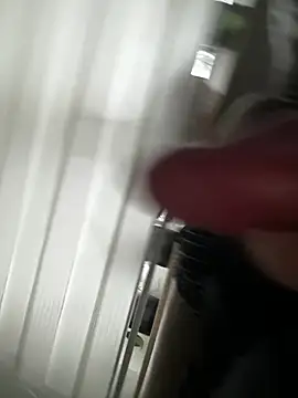 Snapshot of derFickerali chatting on December 4, 2025, 8:45 am derFickerali online show from December 4, 2025, 8:45 am