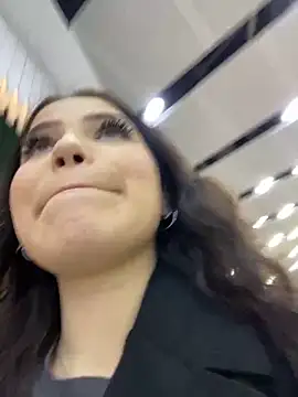 Chloe  Moon online show from December 4, 2024, 4:16 pm