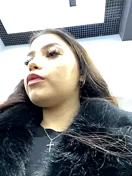 Chloe  Moon online show from December 5, 2024, 10:23 am