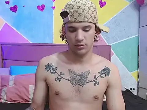 tylor boy online show from September 17, 2025, 3:52 am