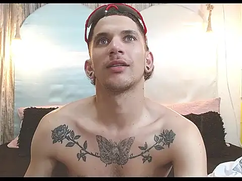 tylor boy online show from January 6, 2026, 5:11 am