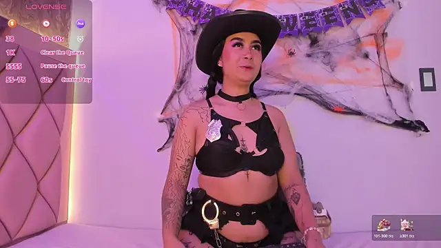 AntonellaQueenn online show from October 18, 2025, 11:11 am