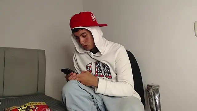 alex-lover online show from March 20, 2026, 3:44 am