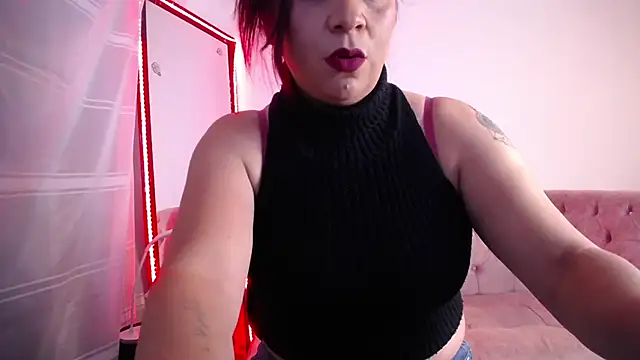 lorenalover24 online show from February 1, 2025, 11:37 pm