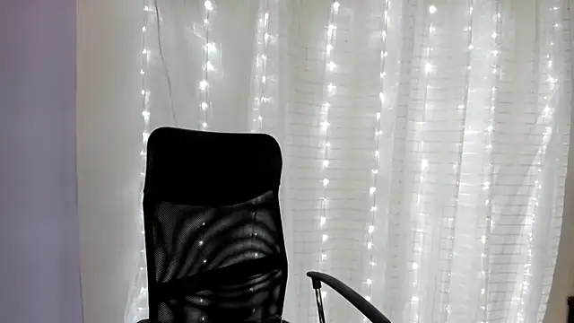 ConstansBlonde online show from October 10, 2025, 8:19 pm