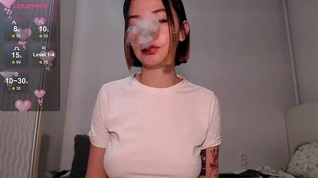 osaka nia online show from November 29, 2025, 2:09 pm