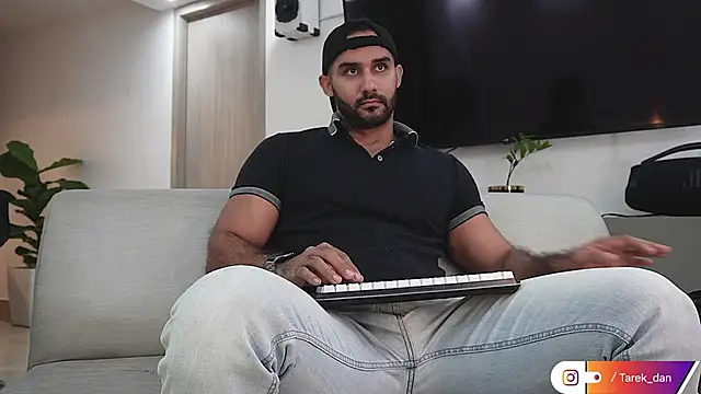 orion1993 online show from March 11, 2026, 12:49 am