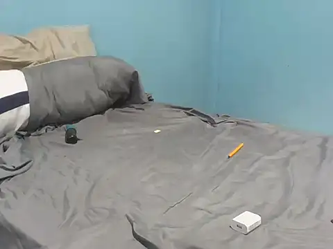 dragonrojo912 online show from September 19, 2025, 5:35 pm