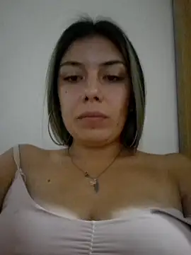 Snapshot of Sweel_Leyva18 chatting on January 30, 2025, 3:11 am Sweel Leyva18 online show from January 30, 2025, 3:11 am