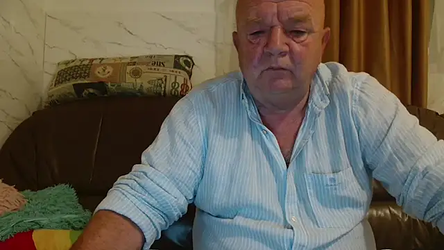 fullballs6 online show from November 5, 2025, 3:06 am