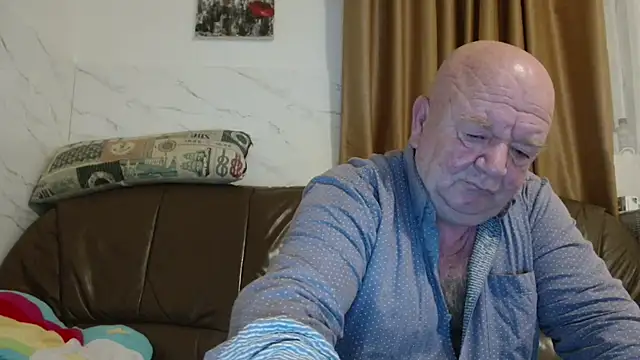 fullballs6 online show from December 21, 2025, 3:13 am